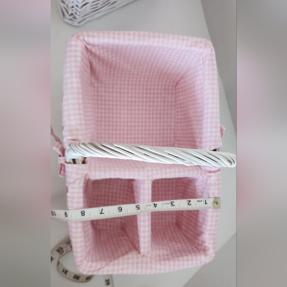 white wicker baskets with pink liner Storage Organizer Set Of 3 - Picture 11 of 16